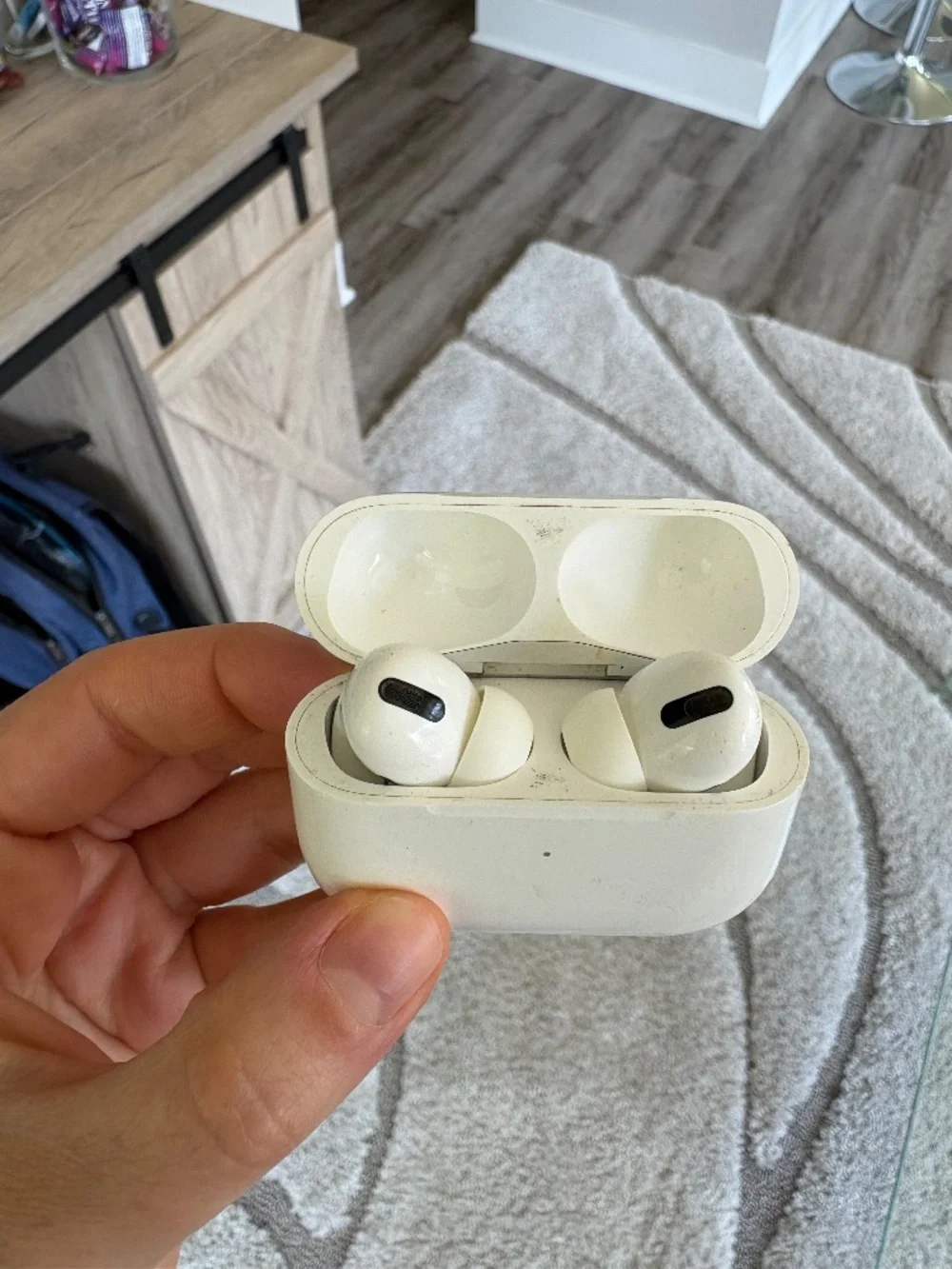 Apple AirPods Pro (1st Generation)